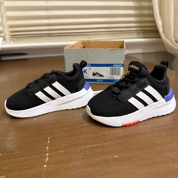 Adidas Racer TR21 Baby Toddler Shoes Sneakers Black White Red Blue Size 5 K NEW - Picture 2 of 11